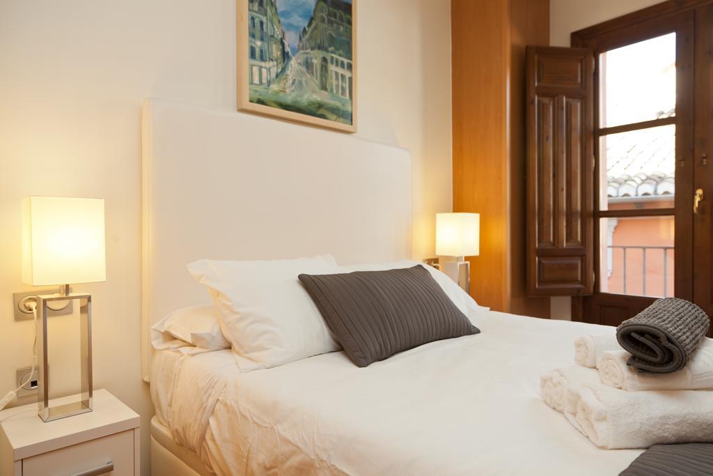 Apartamentos Elvira 21 Granada Zimmer foto